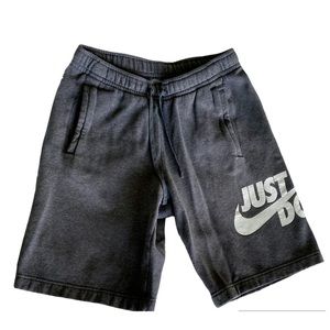 NIKE Club Shorts